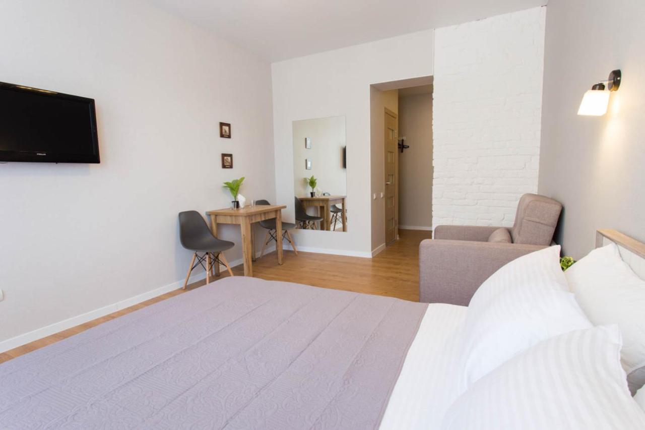 Cozy Apartment Beside Metro Yaroslava Mudroho, Universytet - Chernyshevska Str 95-6 Harkov Kültér fotó