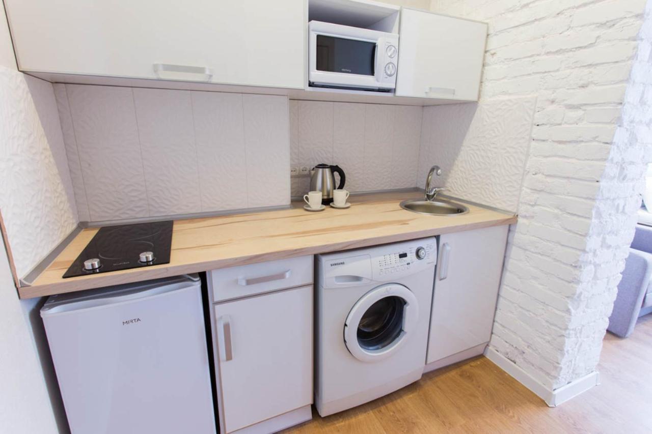 Cozy Apartment Beside Metro Yaroslava Mudroho, Universytet - Chernyshevska Str 95-6 Harkov Kültér fotó